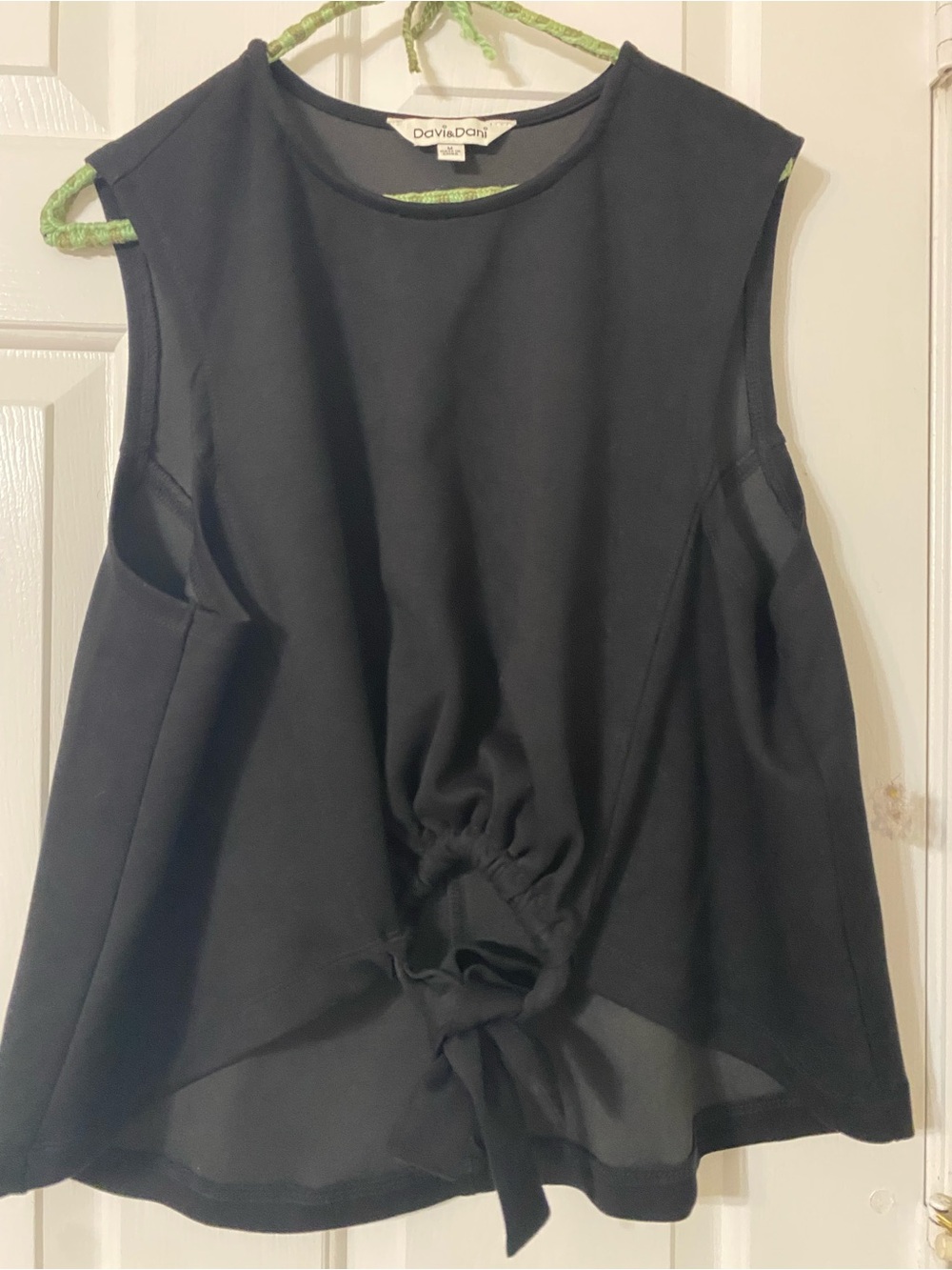 DAVI & DANI Black Sleeveless Tie-Front Tank